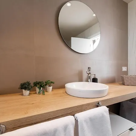 Design Adoral *
