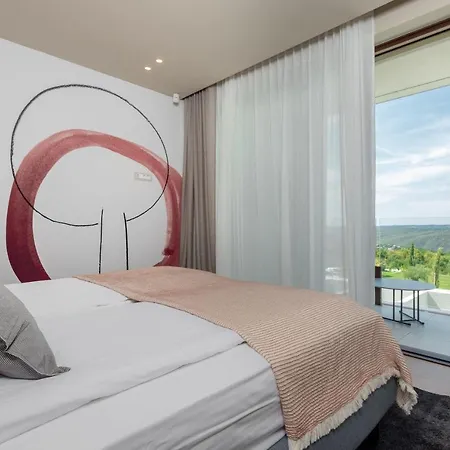 Design Adoral Villa *